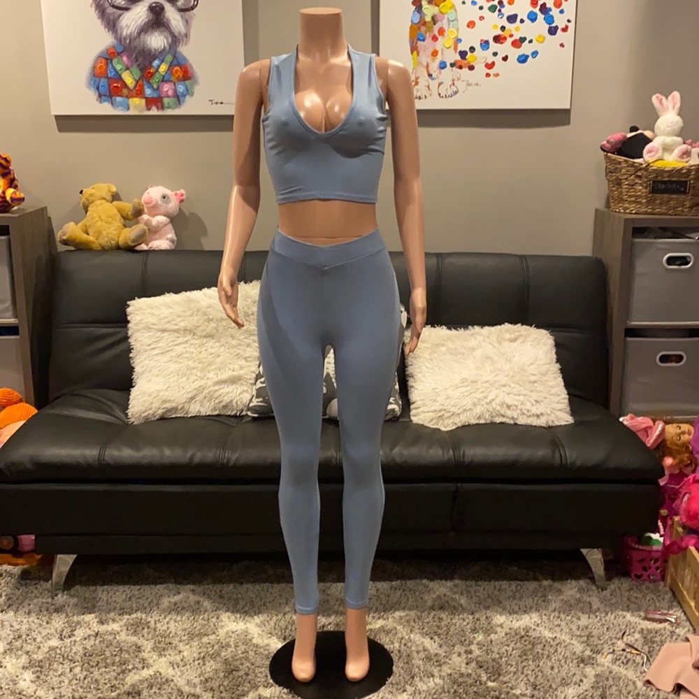 OOTDFash Blue Ribbed Two Piece Activewear Set Plunging Crop Top Leggings S NWOT